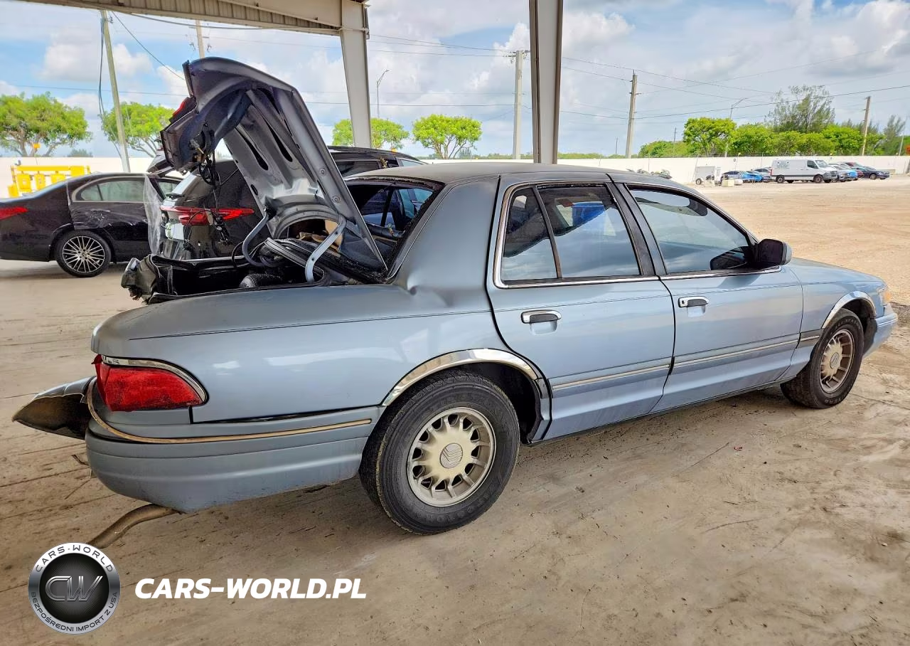 1997 Mercury Grand Marquis Ls VIN:2MELM75W6VX684972 - 3