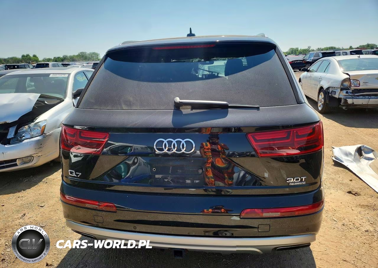2018 Audi Q7 Prestige VIN:WA1VAAF76JD020819 - 6