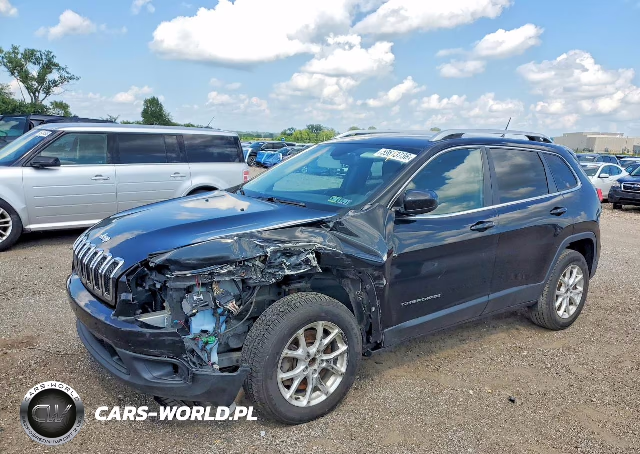 2016 Jeep Cherokee Latitude – zdjęcie 1 z 13