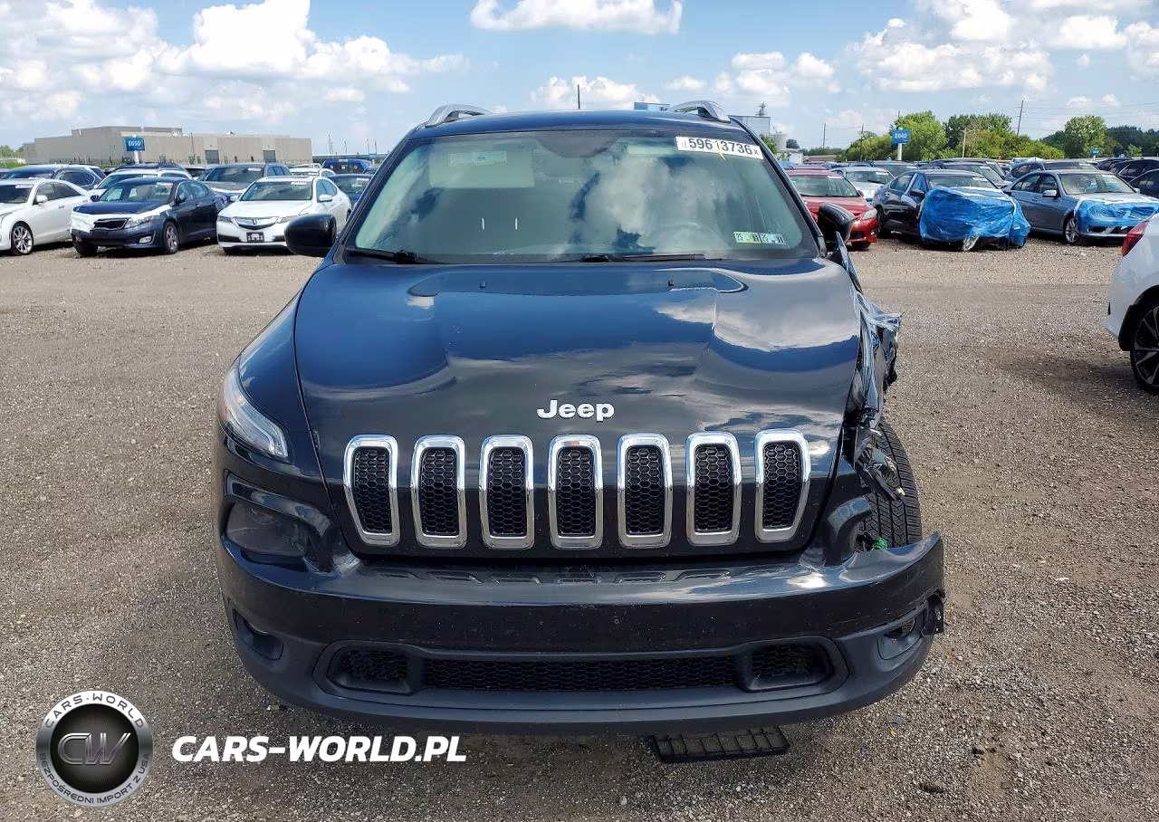 2016 Jeep Cherokee Latitude VIN:1C4PJMCB9GW162099 - 5