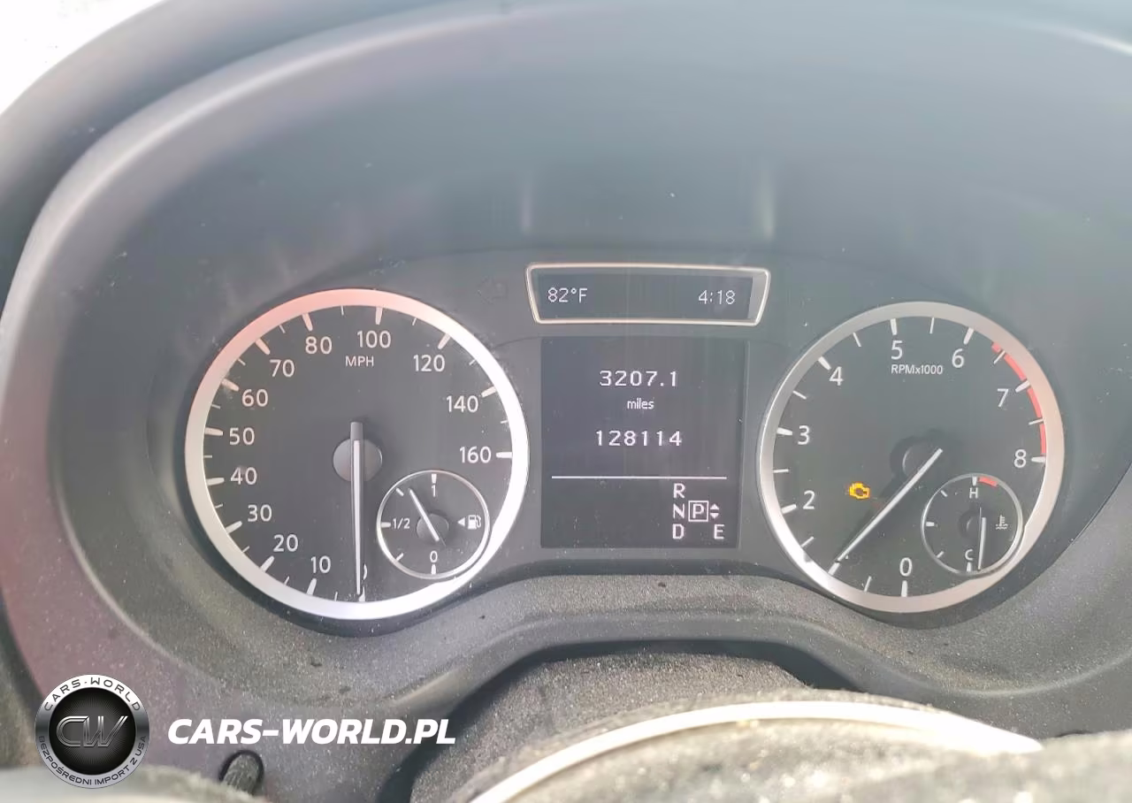 2018 Infiniti Qx30 Luxury VIN:SJKCH5CR9JA059361 - 9