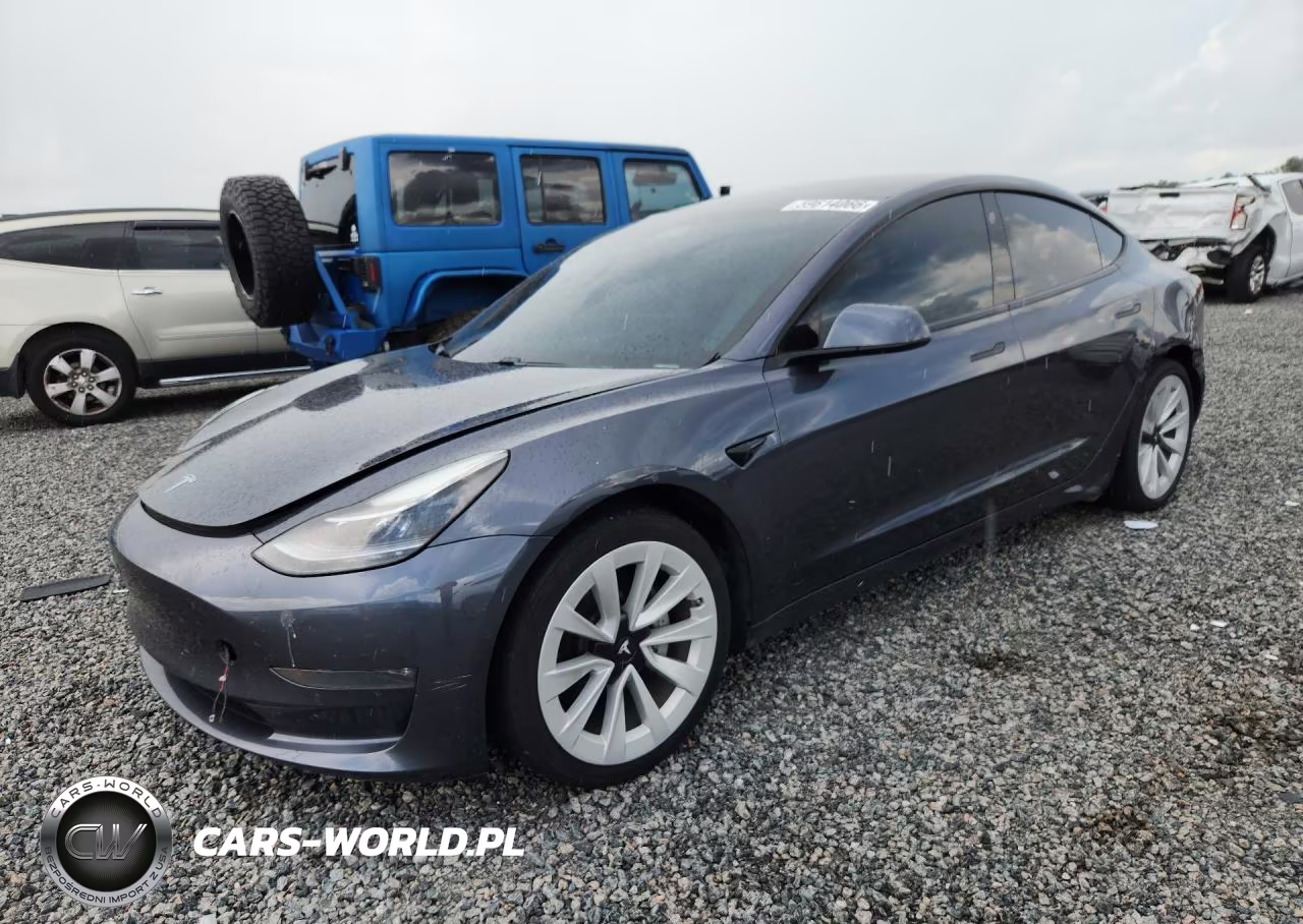2021 Tesla Model 3 – zdjęcie 1 z 12