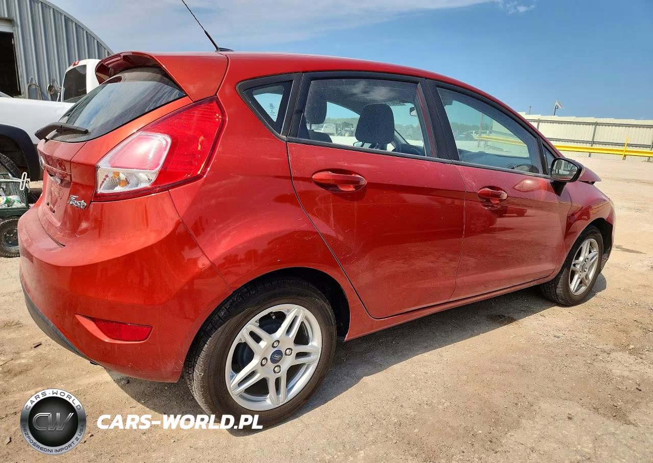 2018 Ford Fiesta Se VIN:3FADP4EJ5JM136375 - 3