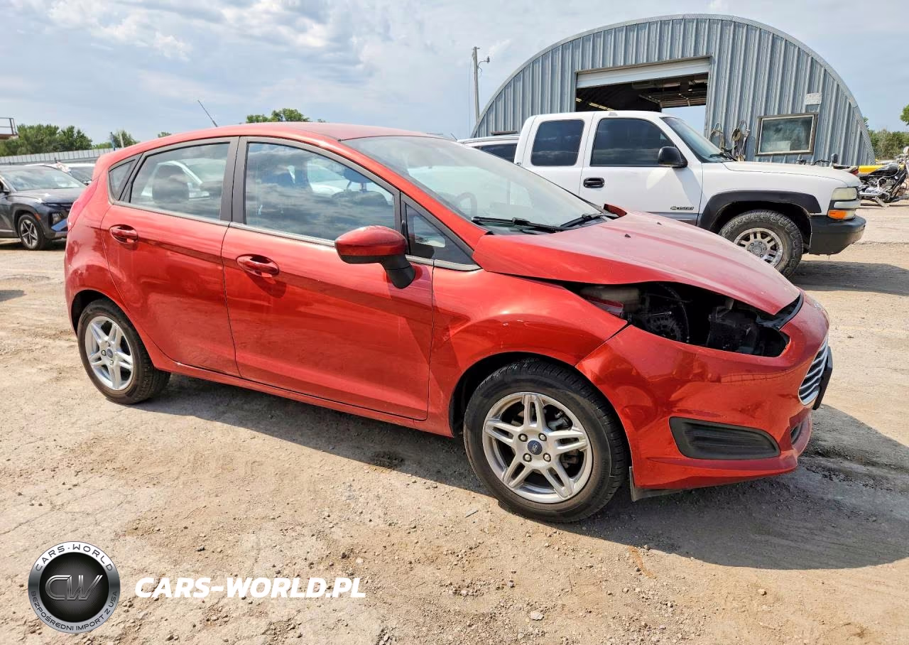 2018 Ford Fiesta Se VIN:3FADP4EJ5JM136375 - 4