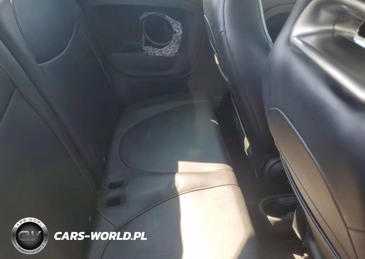 2013 Fiat 500 Abarth VIN:3C3CFFFH3DT607373 - 10