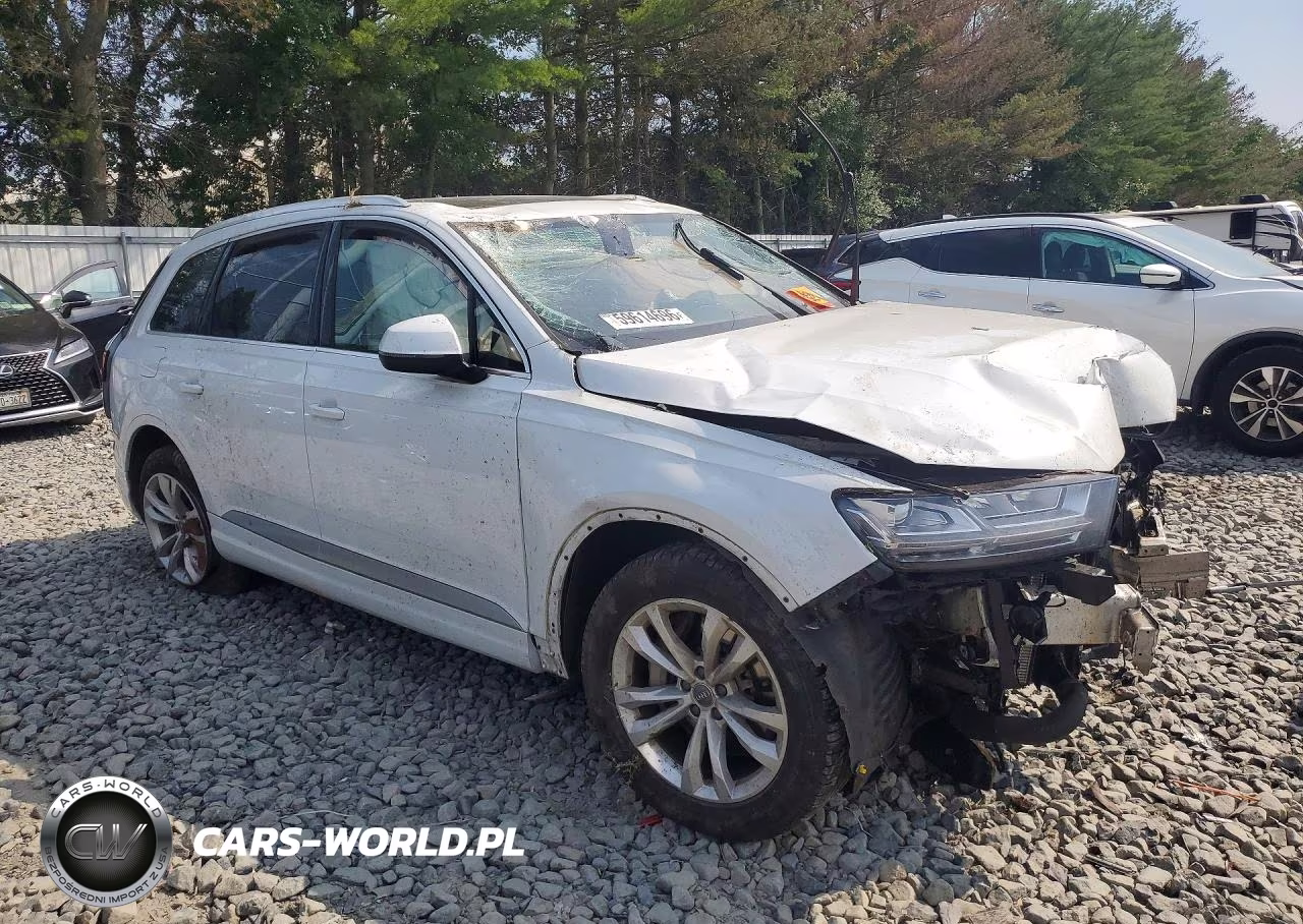 2018 Audi Q7 Premium Plus VIN:WA1LHAF72JD027415 - 4