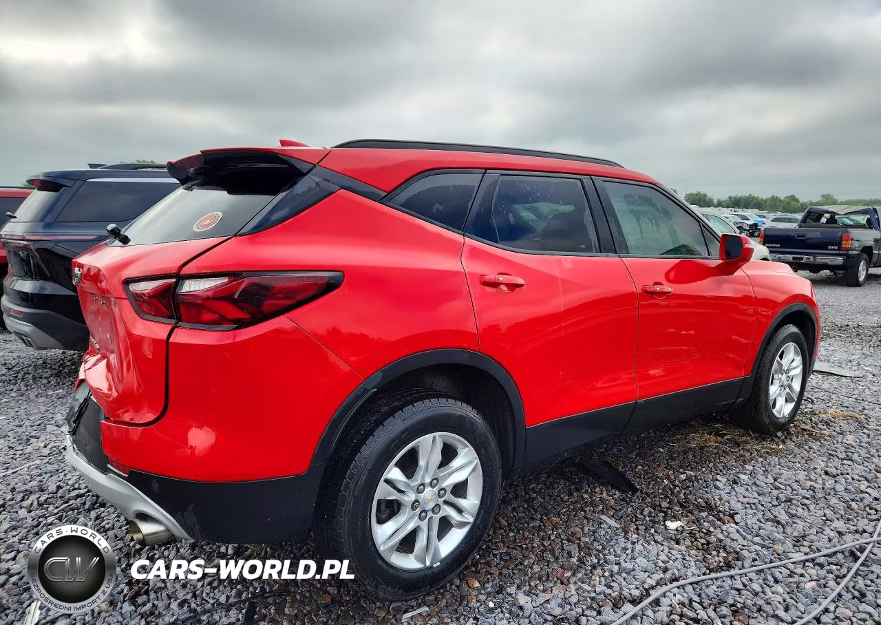 2020 Chevrolet Blazer 2Lt VIN:3GNKBHRS9LS670916 - 3