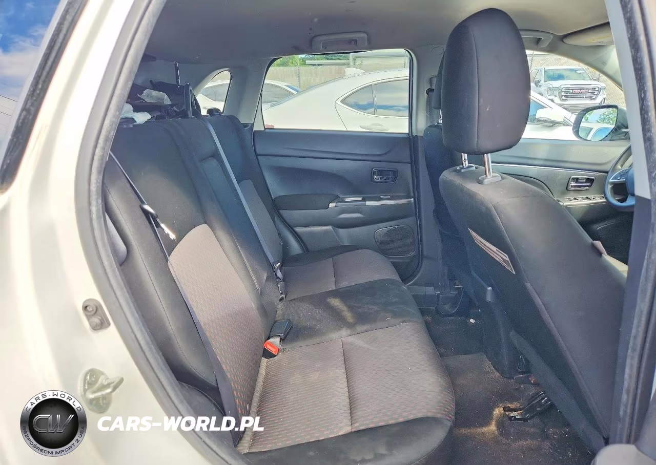 2018 Mitsubishi Outlander Sport Es VIN:JA4AP3AU5JU023314 - 11