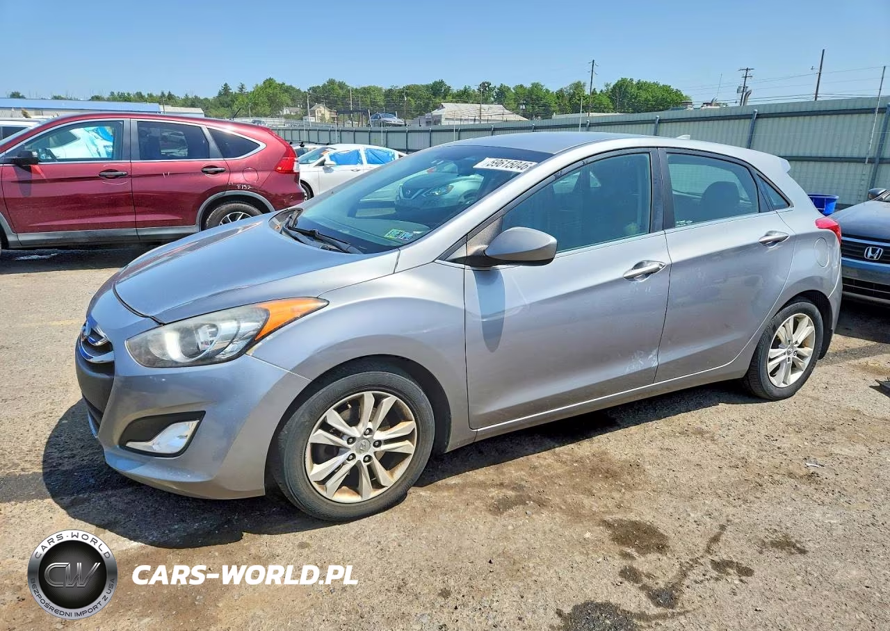 2013 Hyundai Elantra Gt Base – zdjęcie 1 z 12