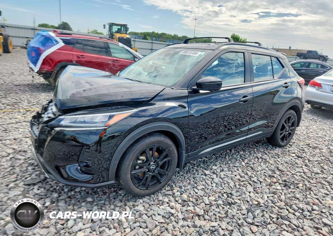 2023 Nissan Kicks Sr – zdjęcie 1 z 12