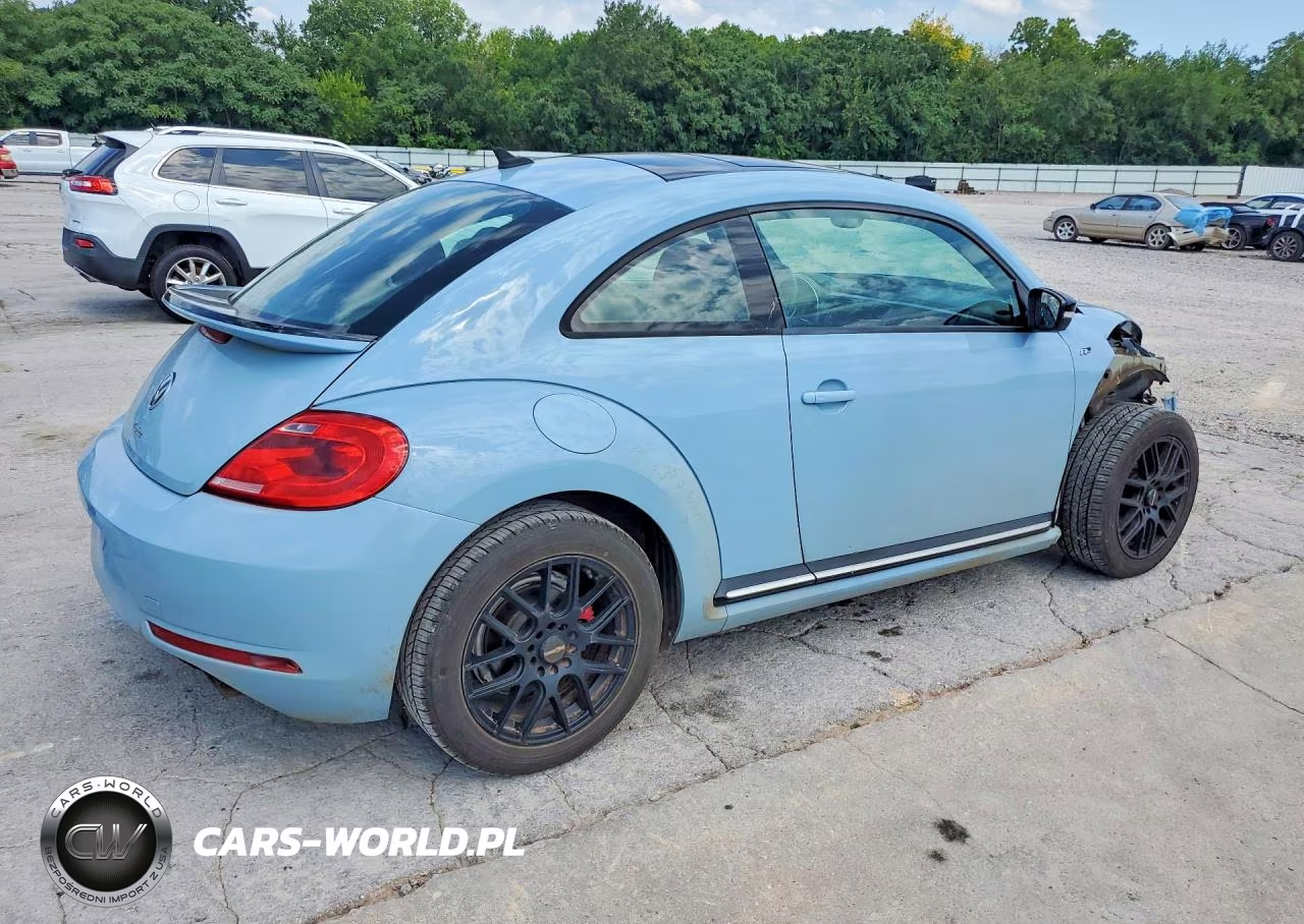 2014 Volkswagen Beetle R-Line VIN:3VWVT7AT0EM665450 - 3
