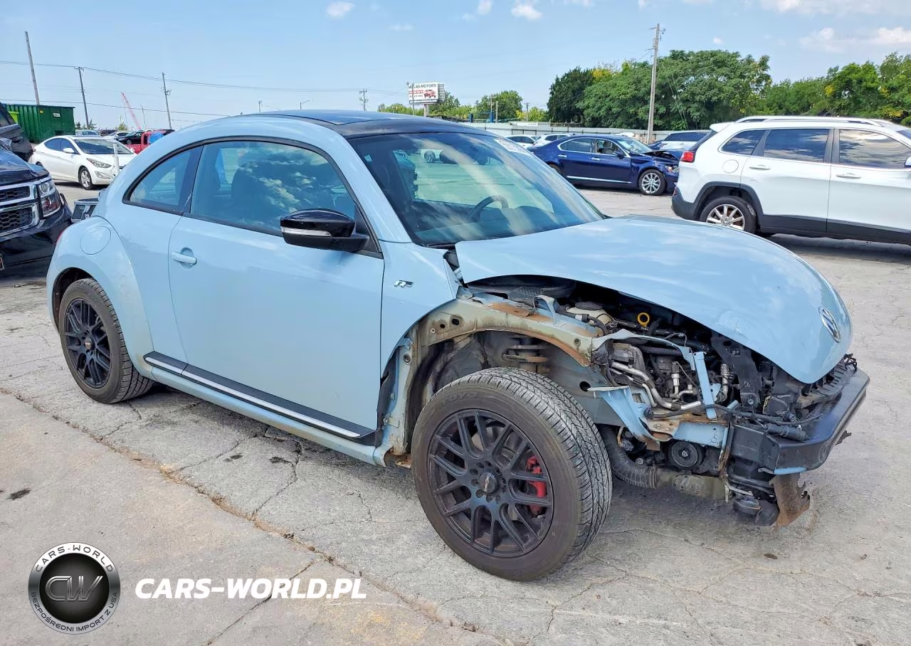 2014 Volkswagen Beetle R-Line VIN:3VWVT7AT0EM665450 - 4