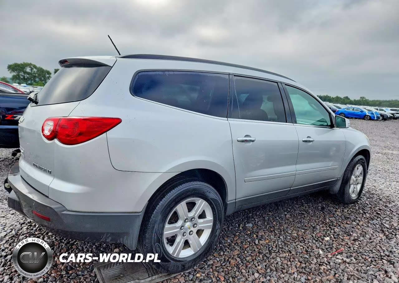 2011 Chevrolet Traverse Lt VIN:1GNKRGED5BJ403091 - 3