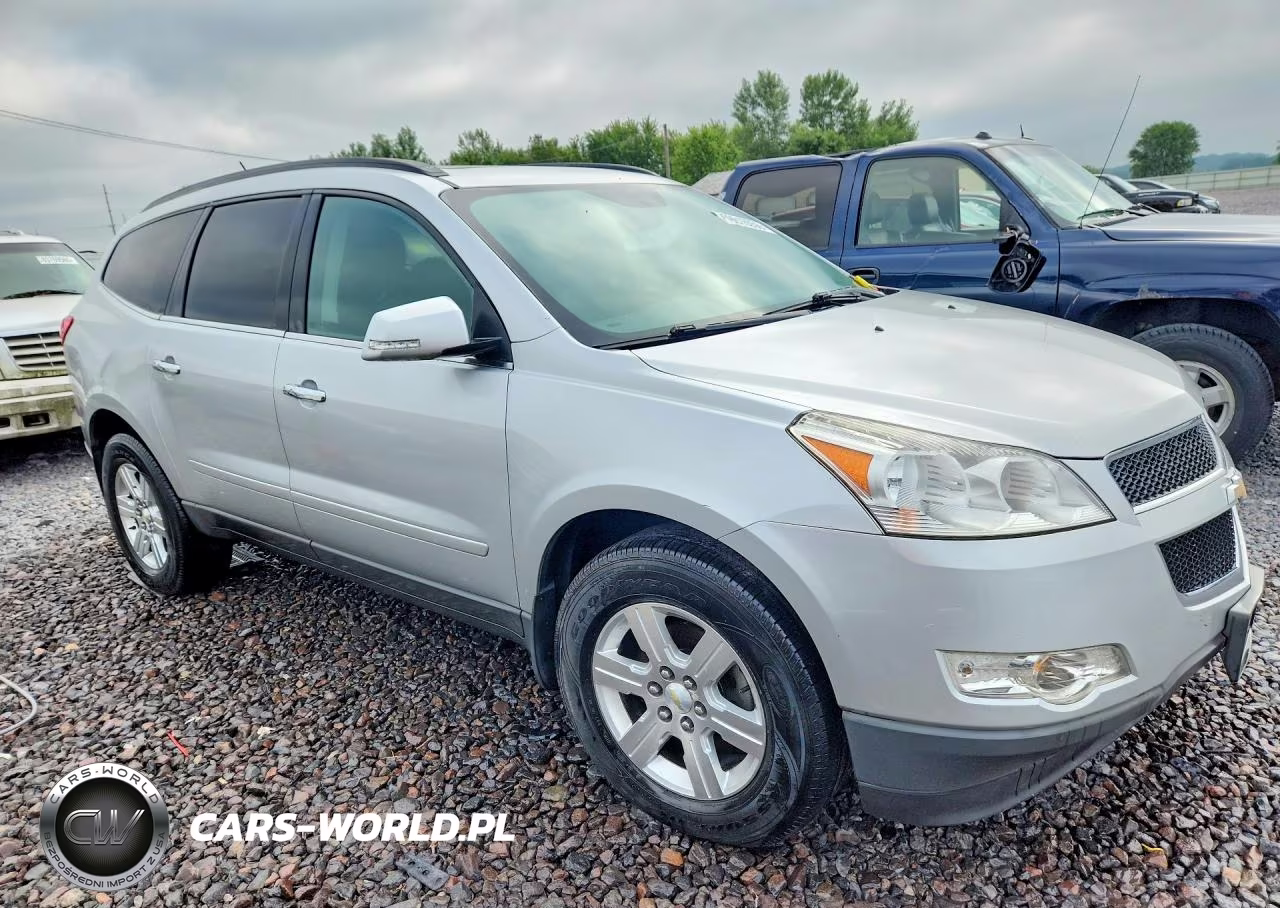2011 Chevrolet Traverse Lt VIN:1GNKRGED5BJ403091 - 4