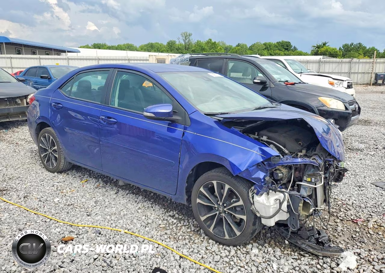 2018 Toyota Corolla Se VIN:5YFBURHEXJP793025 - 4