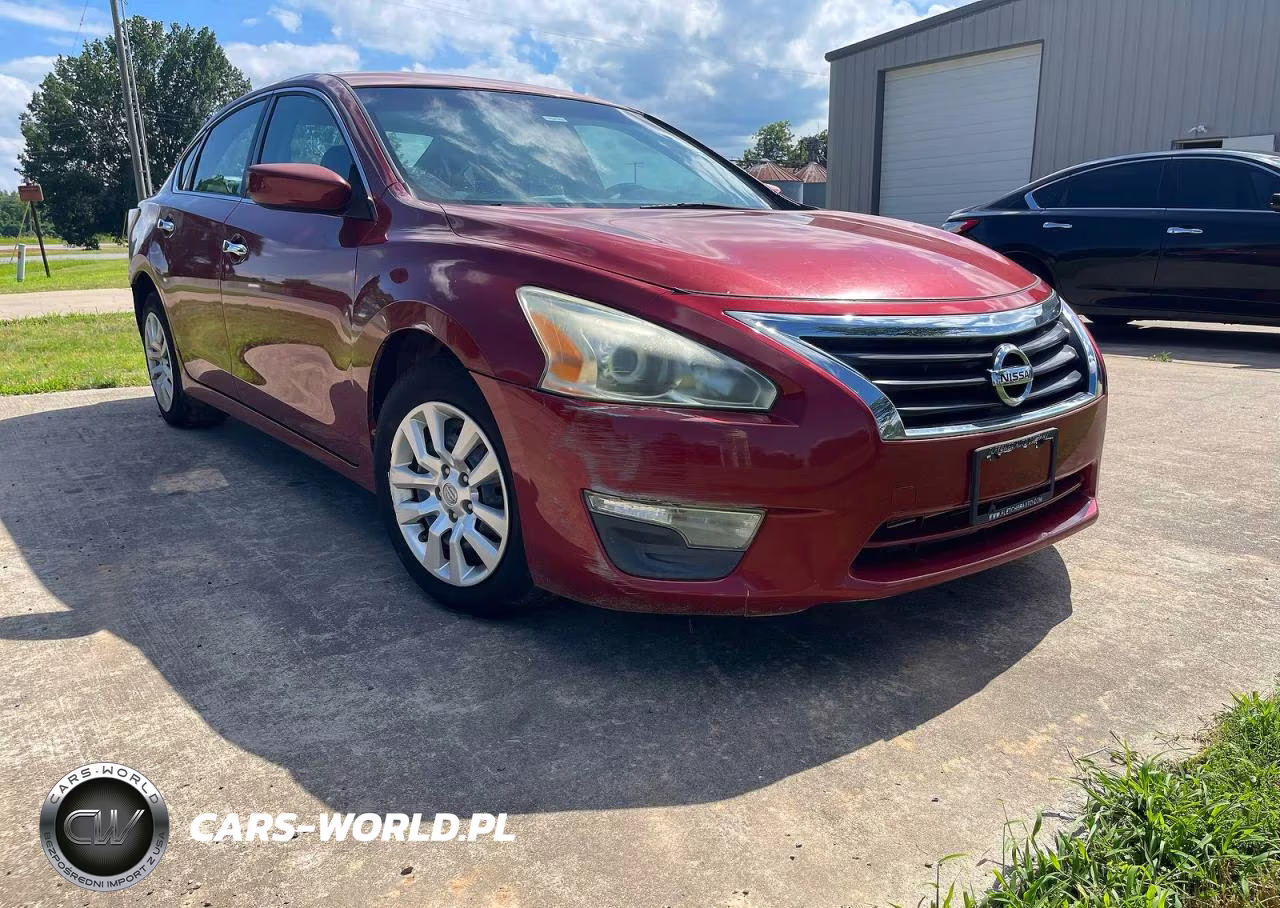 2015 Nissan Altima 2.5 S – zdjęcie 1 z 10