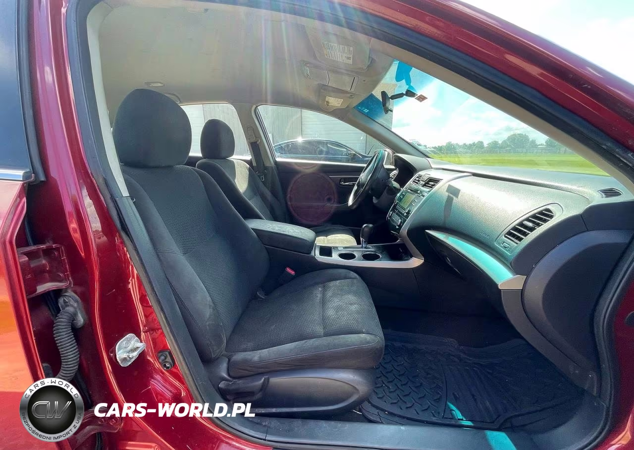 2015 Nissan Altima 2.5 S VIN:1N4AL3AP4FN378736 - 5