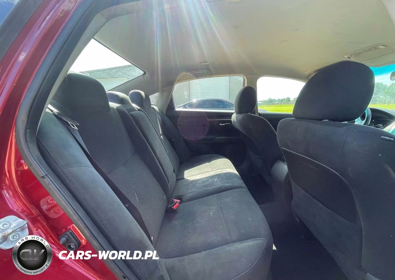 2015 Nissan Altima 2.5 S VIN:1N4AL3AP4FN378736 - 6
