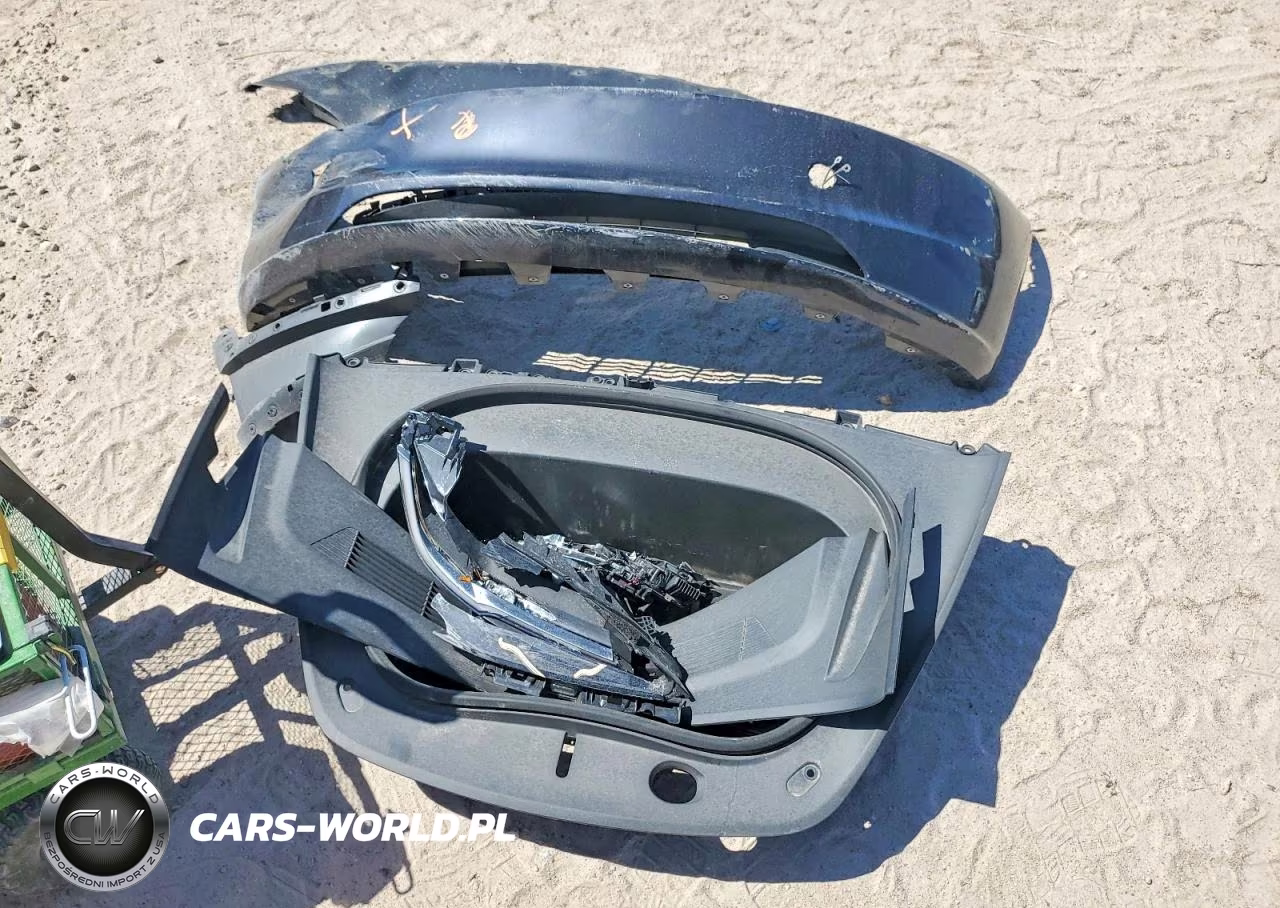 2025 Tesla Model 3 VIN:5YJ3E1EAXSF951882 - 12