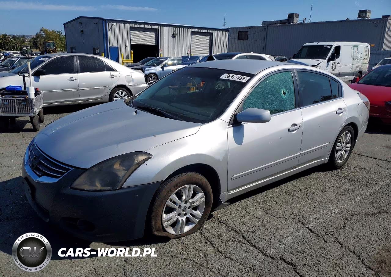 2011 Nissan Altima Base