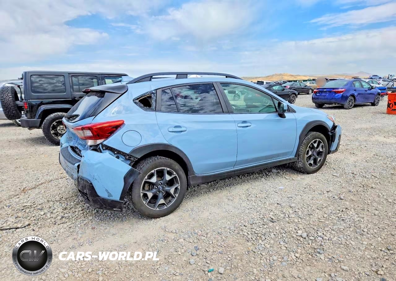 2020 Subaru Crosstrek Premium VIN:JF2GTAPC2L8230173 - 3