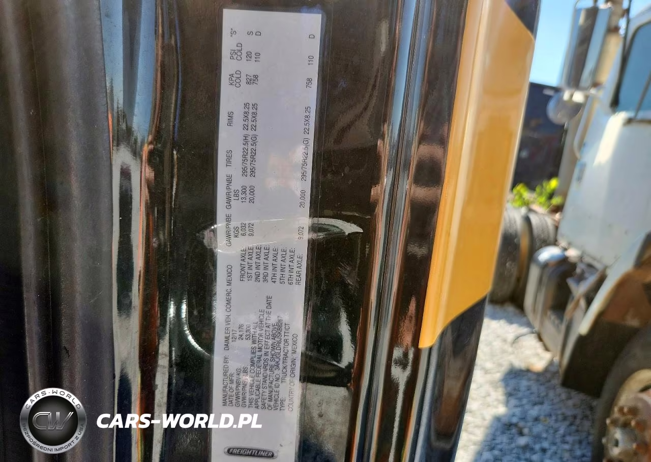 2018 Freightliner Cascadia 125 Semi Truck VIN:3AKJGLDR6JSKB8267 - 12