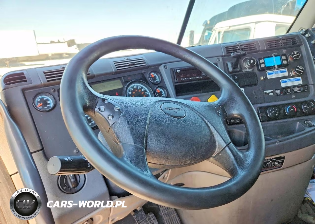 2018 Freightliner Cascadia 125 Semi Truck VIN:3AKJGLDR6JSKB8267 - 8