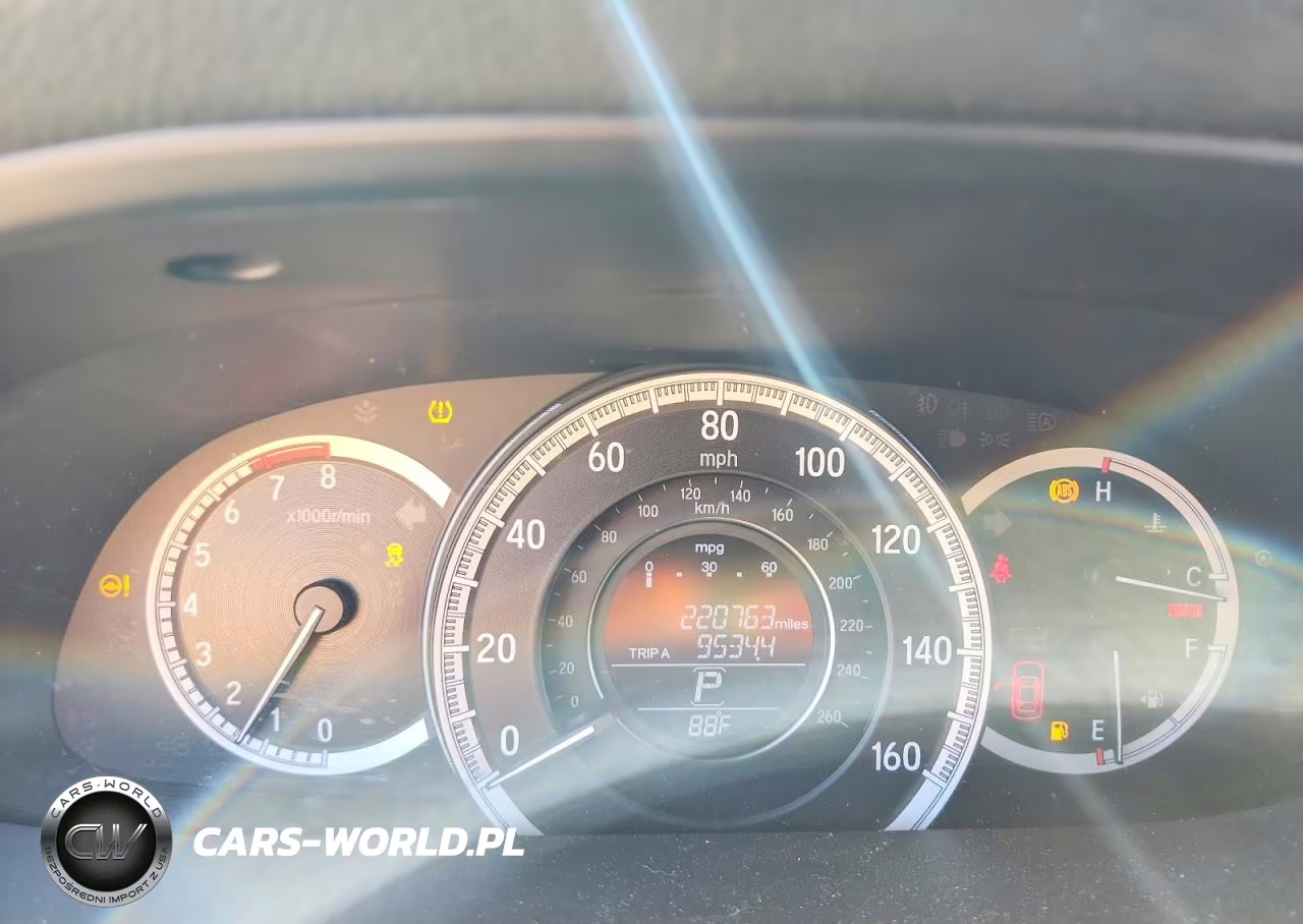 2017 Honda Accord Lx VIN:1HGCR2F39HA081331 - 9