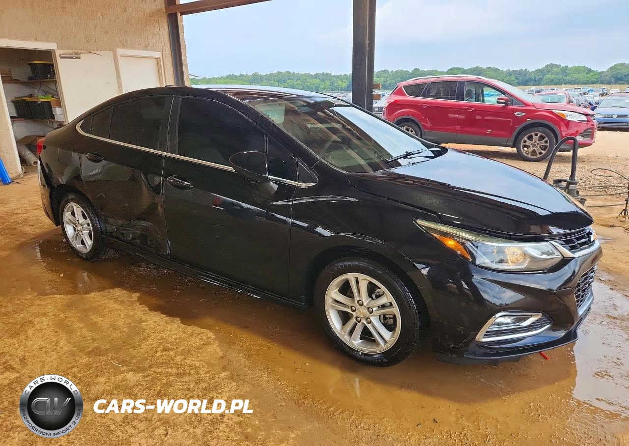 2018 Chevrolet Cruze Lt VIN:1G1BE5SM4J7215454 - 4