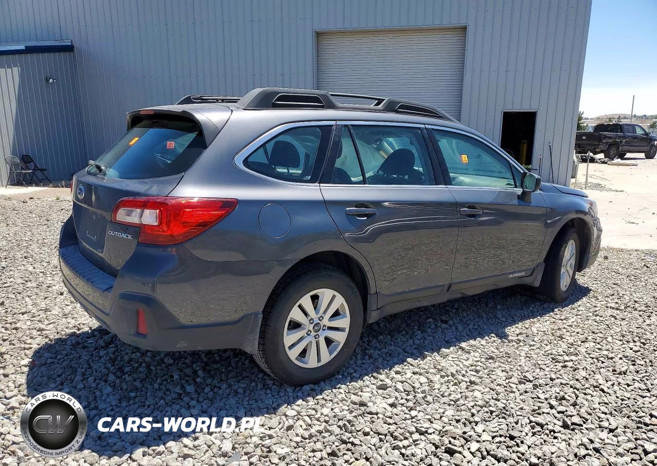 2018 Subaru Outback VIN:4S4BSAAC3J3218981 - 3