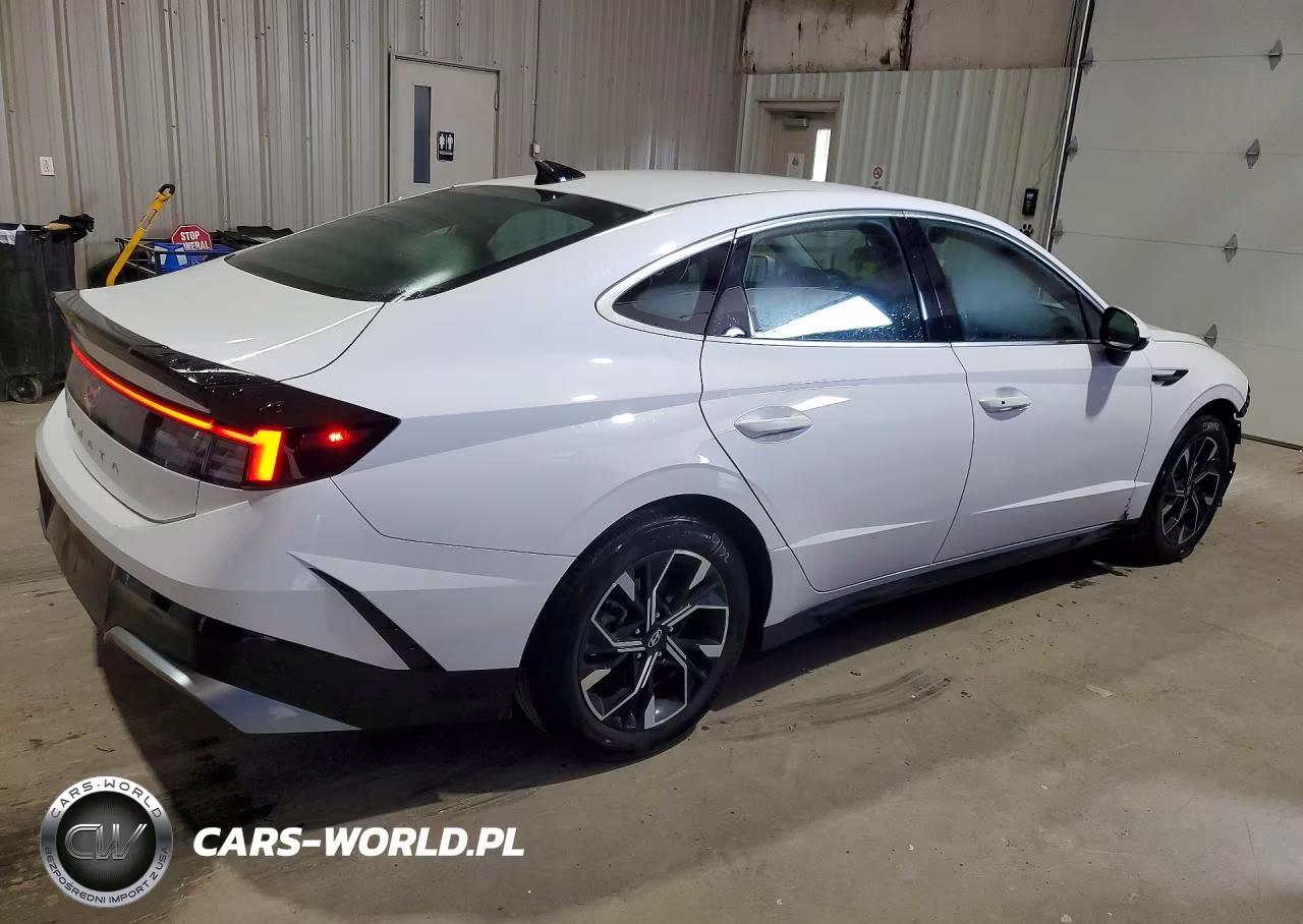 2025 Hyundai Sonata Sel VIN:KMHL64JA1SA489382 - 3