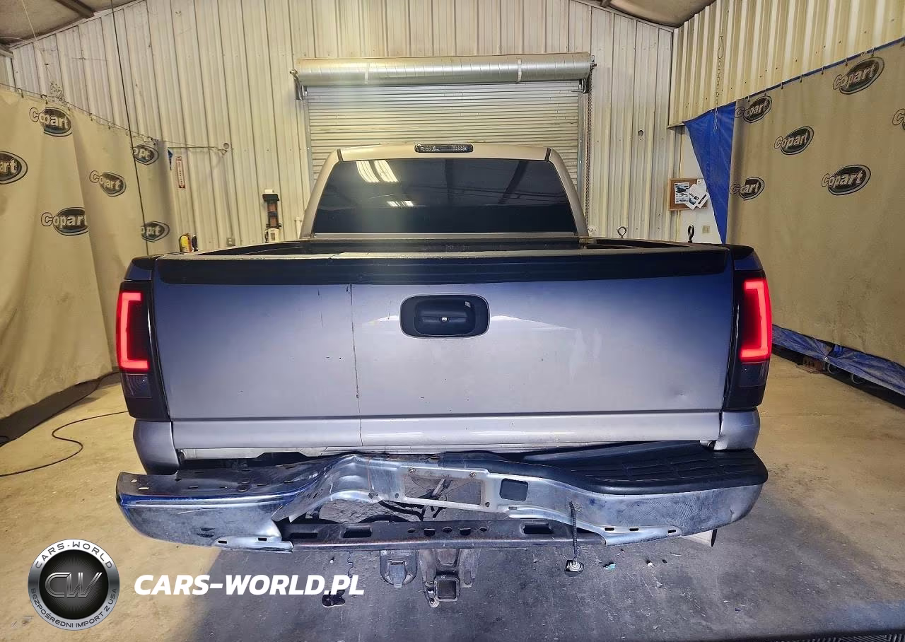 2003 Chevrolet Silverado K2500 Heavy Duty VIN:1GCHK23173F210593 - 6
