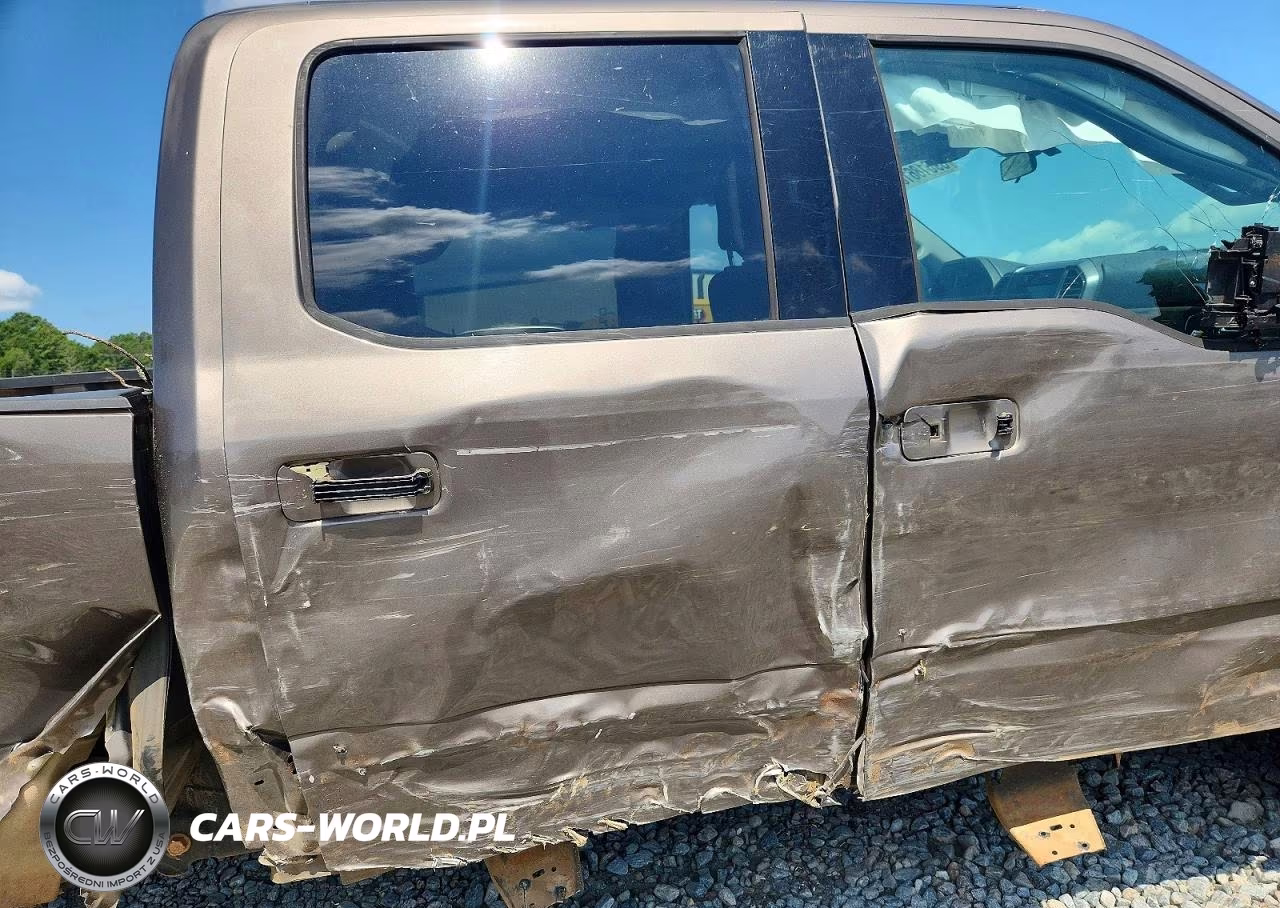 2018 Ford F250 Super Duty VIN:1FT7W2B6XJEB15493 - 10