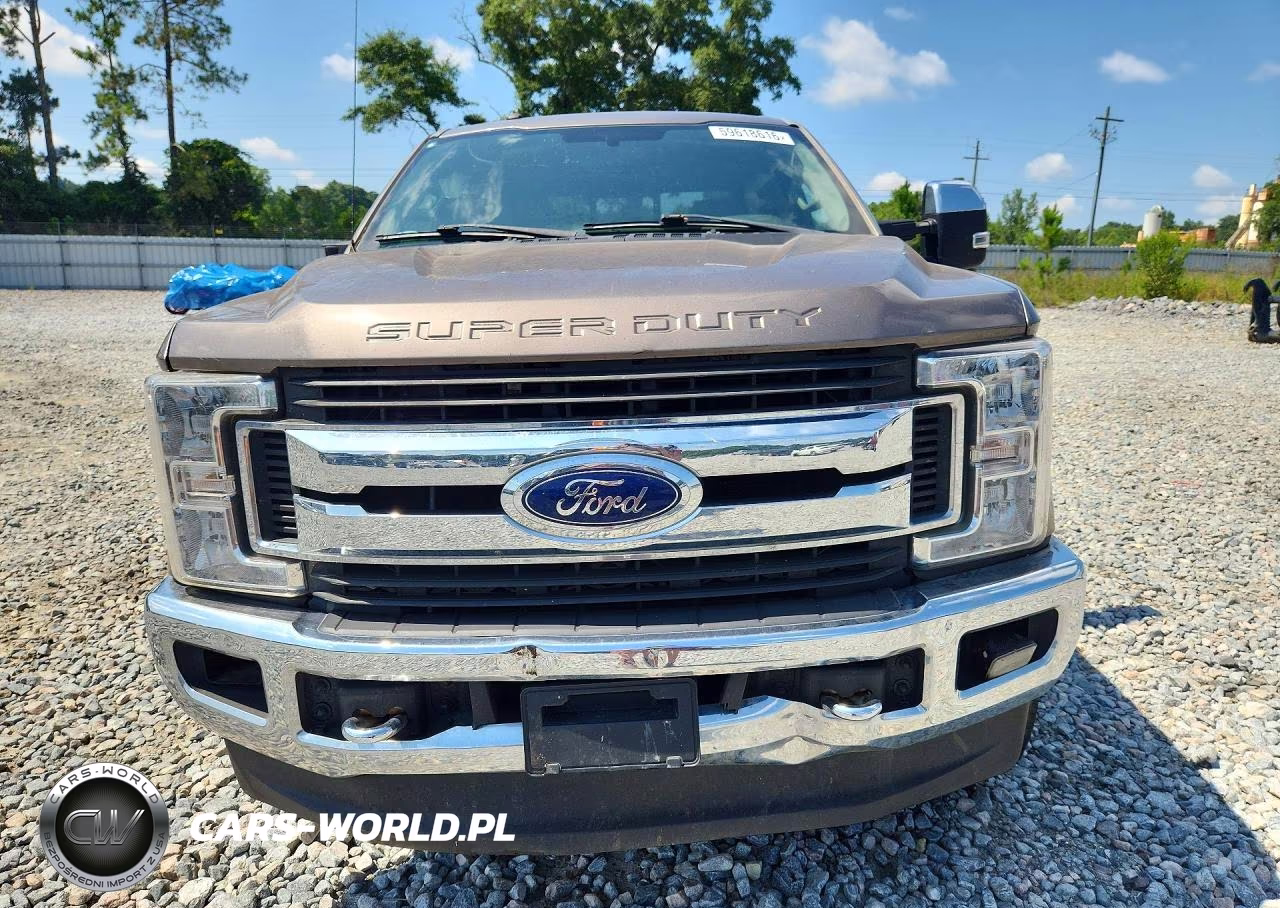 2018 Ford F250 Super Duty VIN:1FT7W2B6XJEB15493 - 5
