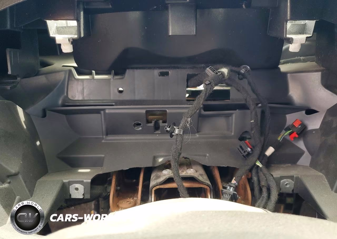 FORD TRANSIT T- VIN:1FTYR3XM3KKB17677 - 9