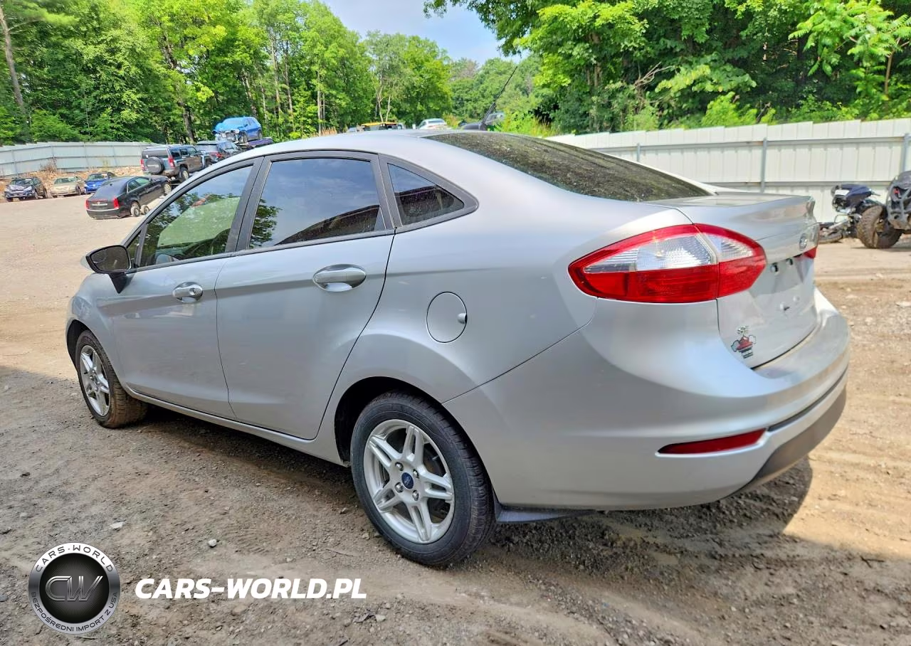 2018 Ford Fiesta Se VIN:3FADP4BJ1JM116418 - 2