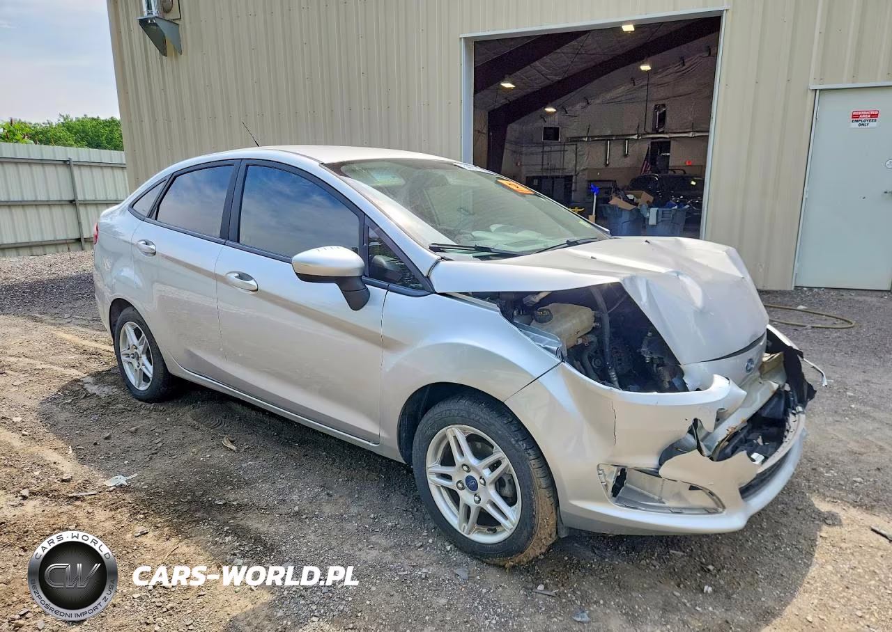 2018 Ford Fiesta Se VIN:3FADP4BJ1JM116418 - 4