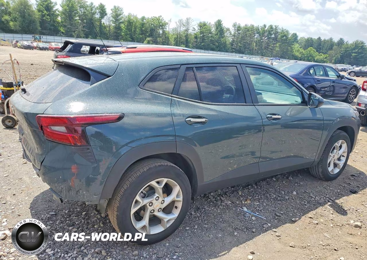 2026 Chevrolet Trax Ls VIN:KL77LFEP1TC117441 - 3