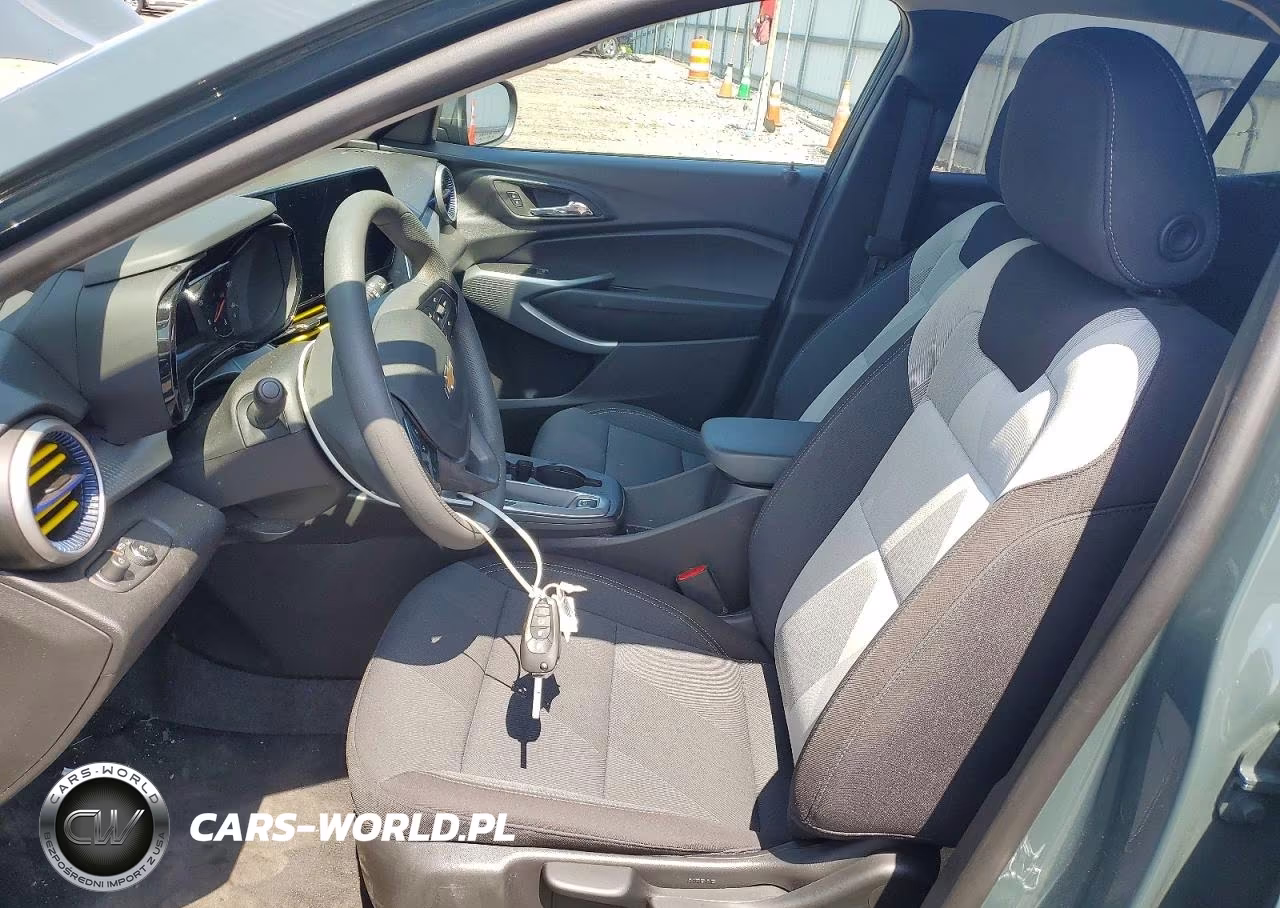 2026 Chevrolet Trax Ls VIN:KL77LFEP1TC117441 - 7