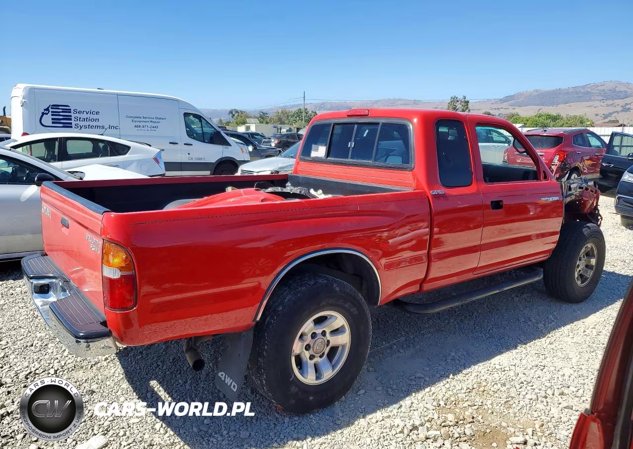 2000 Toyota Tacoma Xtracab VIN:5TEWN72NXYZ706868 - 3