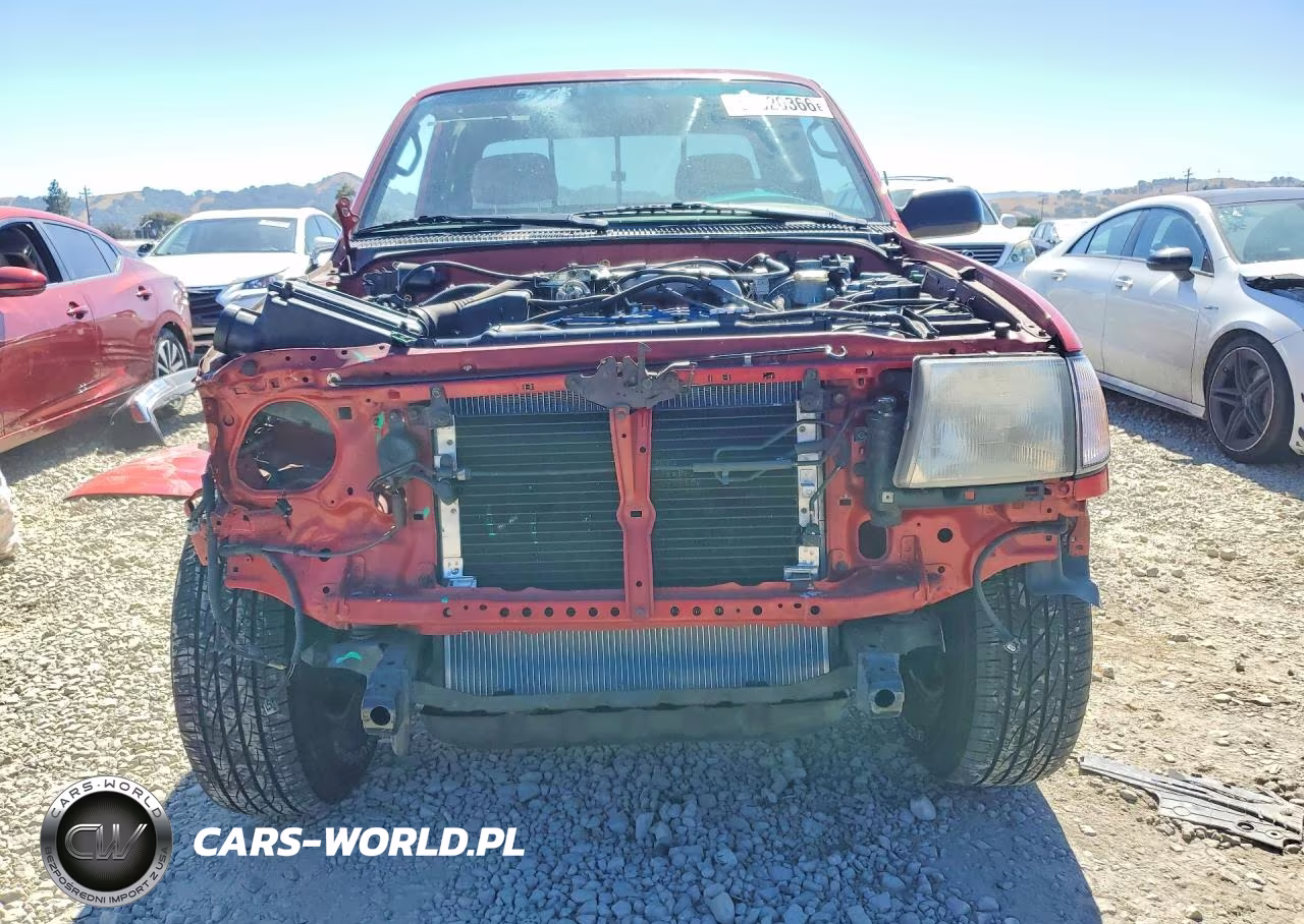 2000 Toyota Tacoma Xtracab VIN:5TEWN72NXYZ706868 - 5