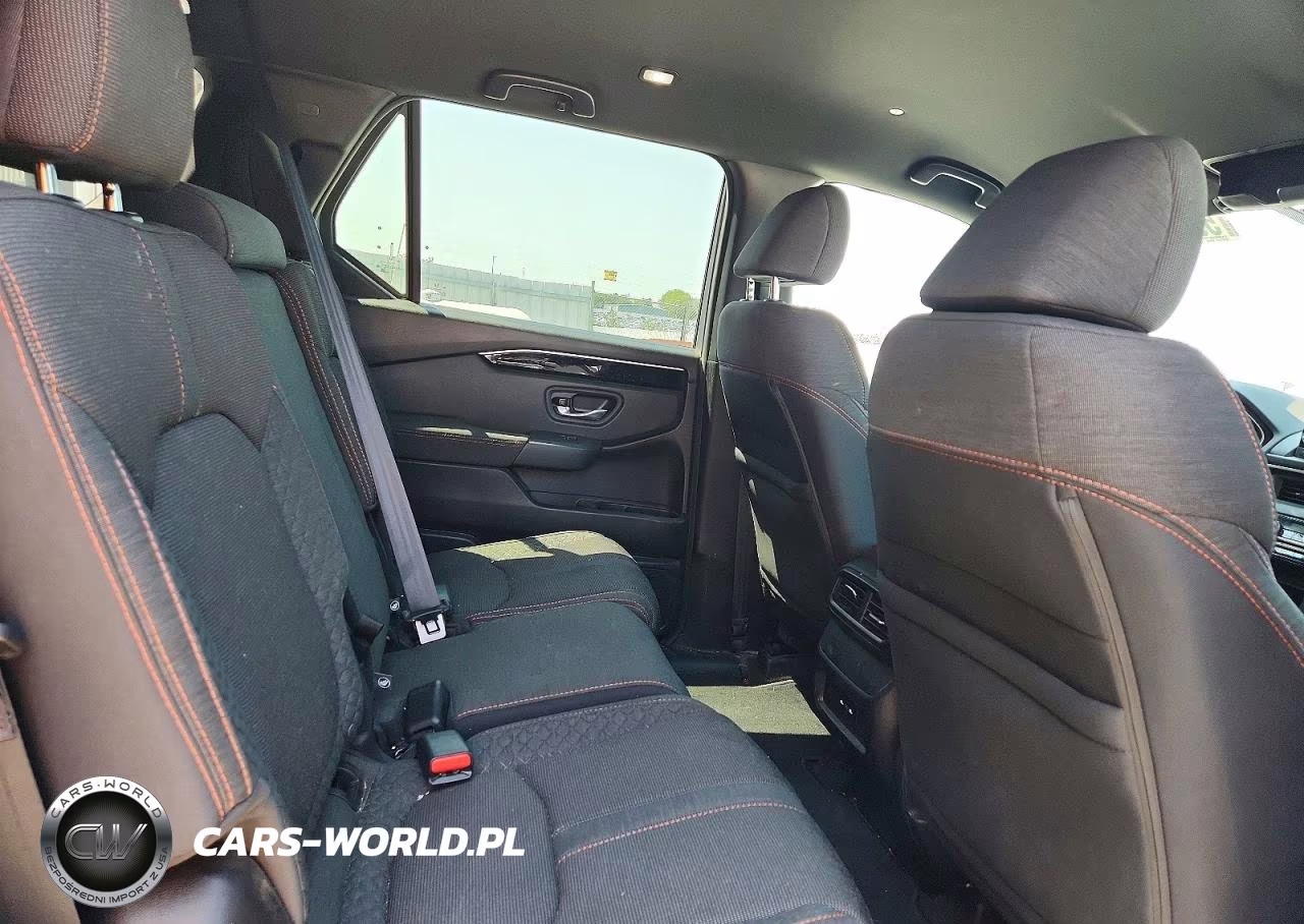 2025 Honda Pilot Sport VIN:5FNYG1H38SB067694 - 10