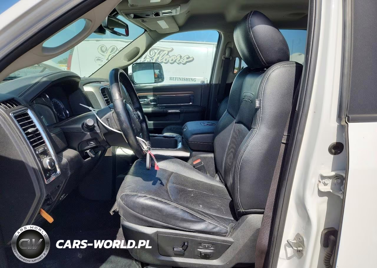2018 Ram 1500 Laramie VIN:1C6RR7NM4JS338659 - 7