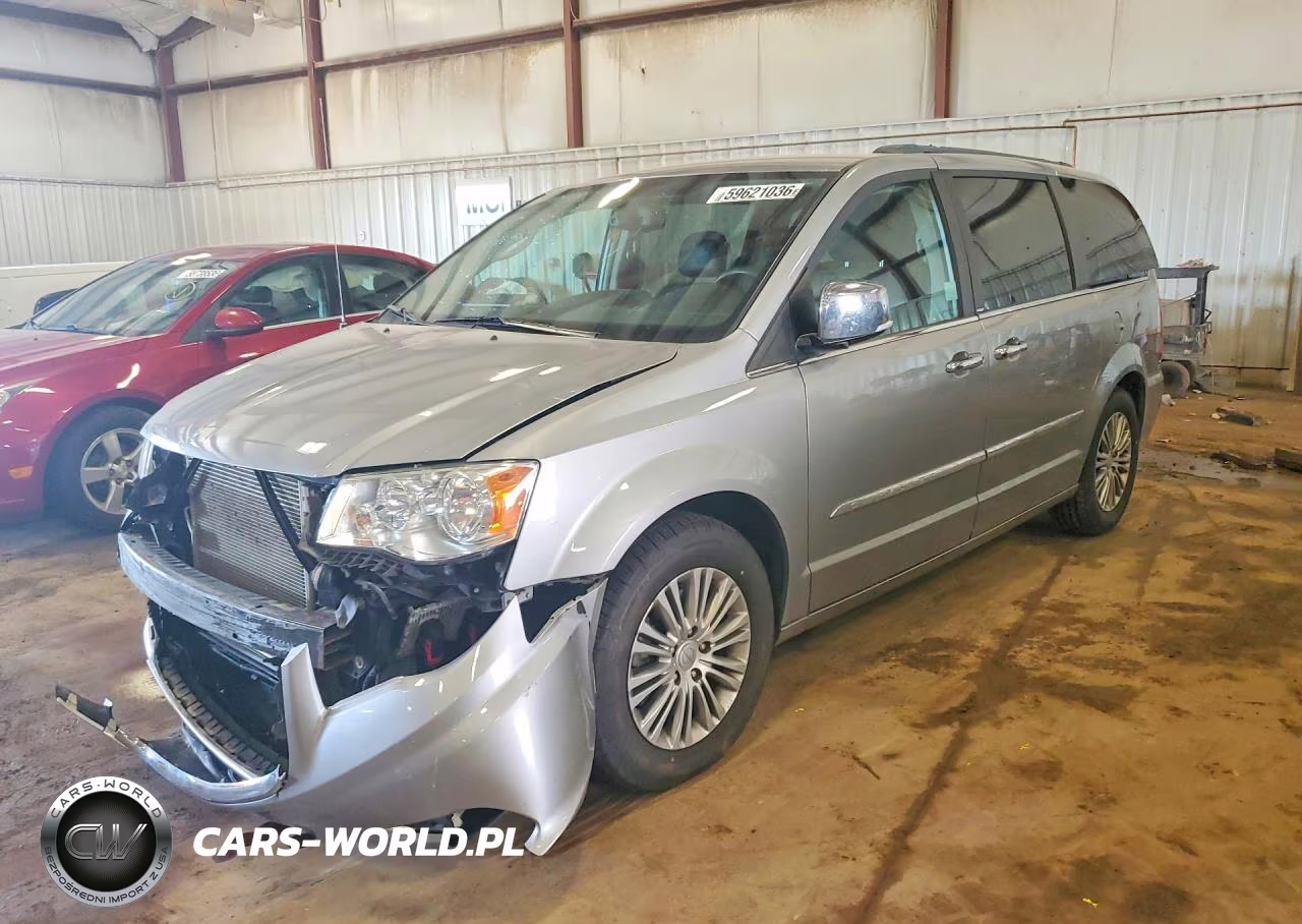 2013 Chrysler Town & Country Touring L – zdjęcie 1 z 12