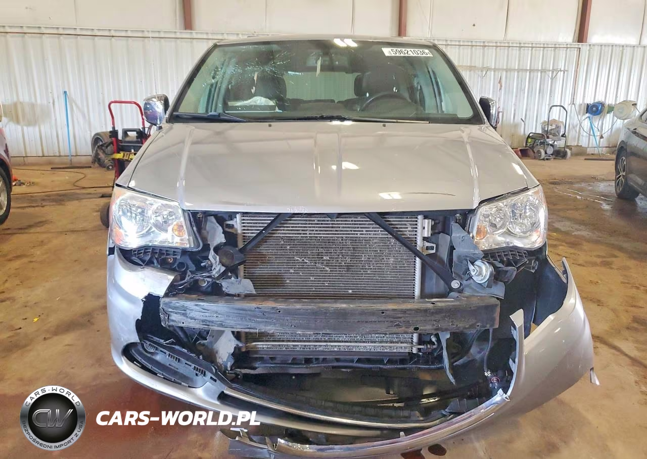 2013 Chrysler Town & Country Touring L VIN:2C4RC1CG4DR769609 - 5