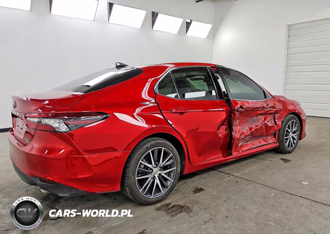 2024 Toyota Camry Xle VIN:4T1F11BK8RU122604 - 3