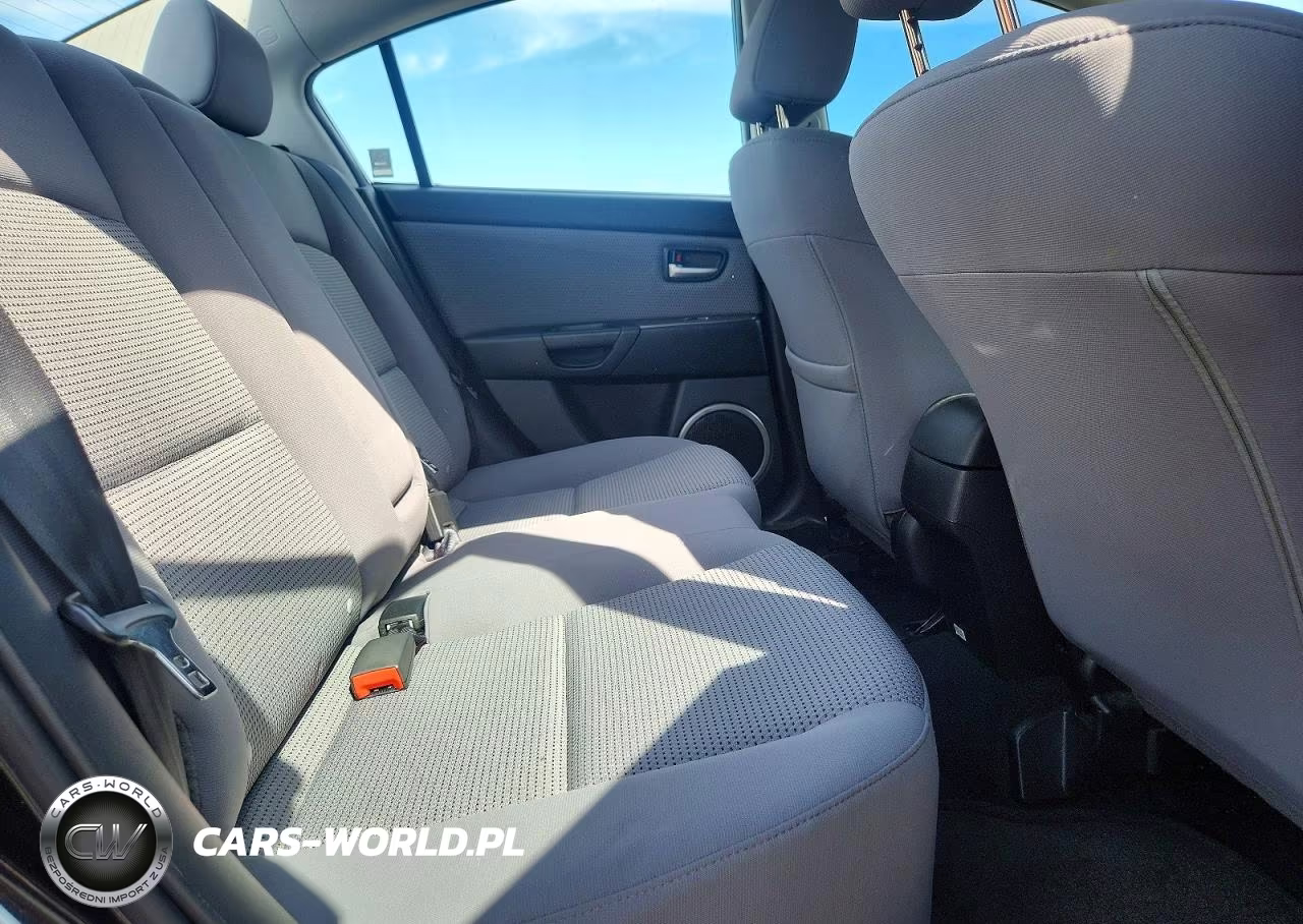 2007 Mazda 3 S VIN:JM1BK323371637030 - 10