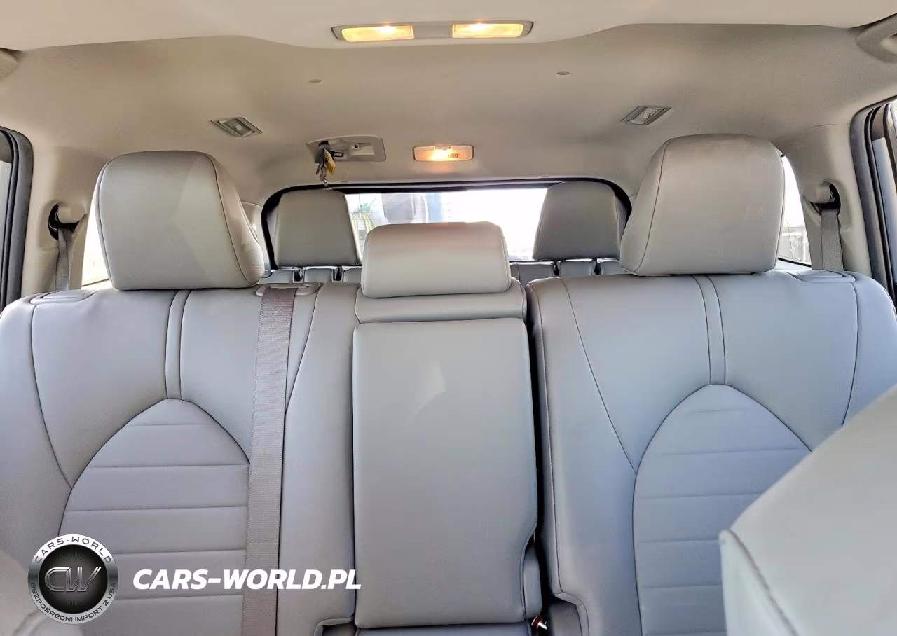 2022 Toyota Highlander Xle VIN:5TDGZRBH0NS203826 - 10