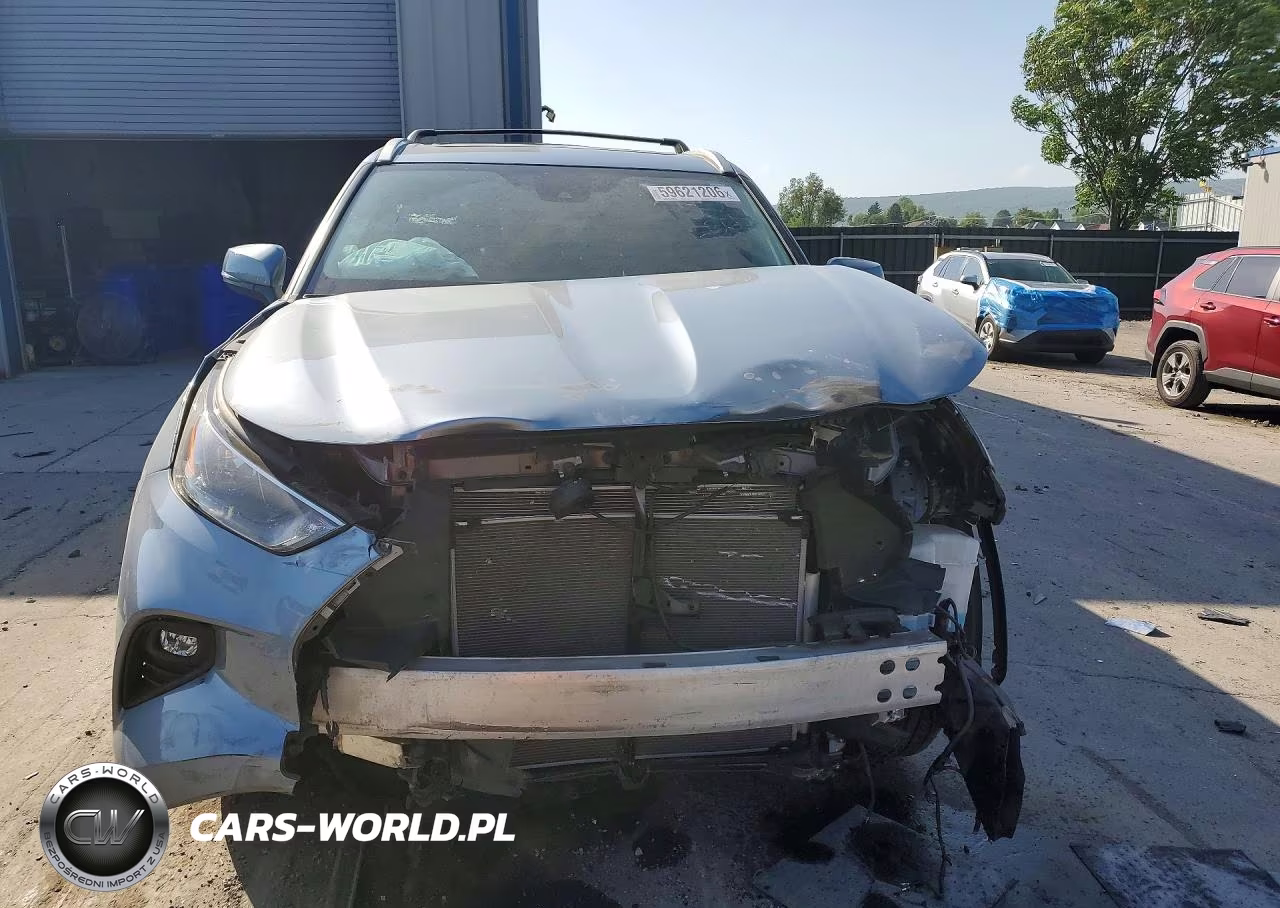 2022 Toyota Highlander Xle VIN:5TDGZRBH0NS203826 - 5