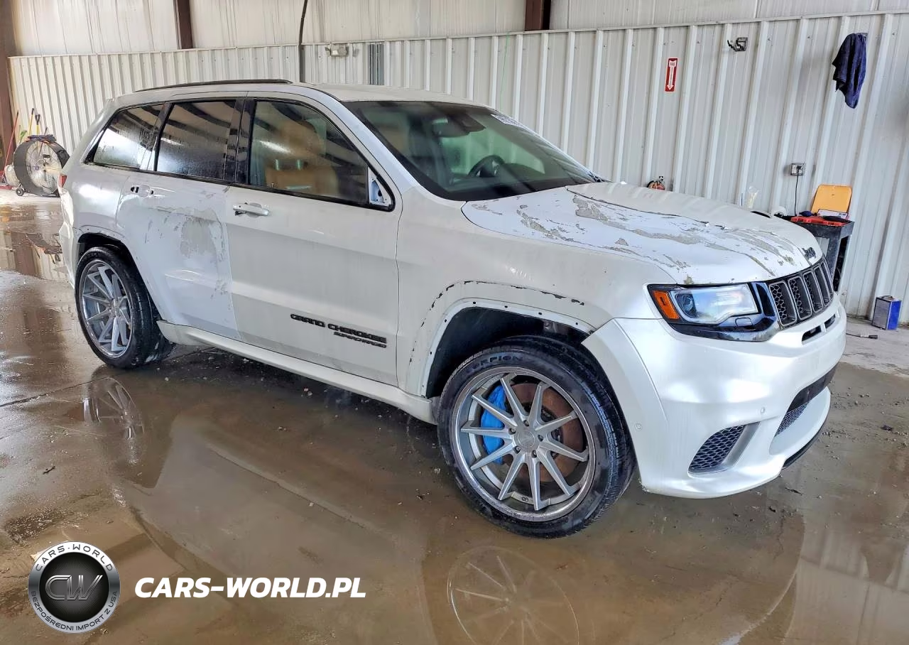 2018 Jeep Grand Cherokee Trackhawk VIN:1C4RJFN98JC309892 - 4